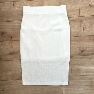 White pencil skirt